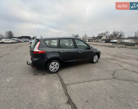 Сірий Рено Гранд Сценік, об'ємом двигуна 1.6 л та пробігом 219 тис. км за 9000 $, фото 9 на Automoto.ua