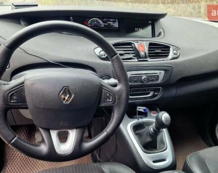 Серый Рено Гранд Сценик, объемом двигателя 1.6 л и пробегом 335 тыс. км за 7400 $, фото 44 на Automoto.ua