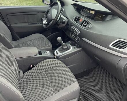 Серый Рено Гранд Сценик, объемом двигателя 1.5 л и пробегом 277 тыс. км за 6900 $, фото 5 на Automoto.ua