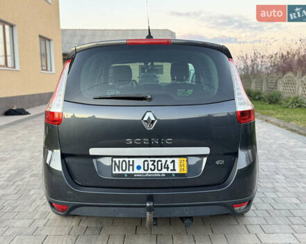 Серый Рено Гранд Сценик, объемом двигателя 1.6 л и пробегом 265 тыс. км за 7999 $, фото 4 на Automoto.ua