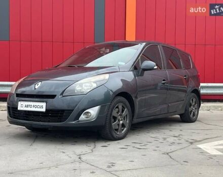 Серый Рено Гранд Сценик, объемом двигателя 1.46 л и пробегом 278 тыс. км за 8490 $, фото 3 на Automoto.ua