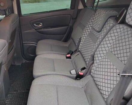 Серый Рено Гранд Сценик, объемом двигателя 1.5 л и пробегом 292 тыс. км за 6700 $, фото 27 на Automoto.ua