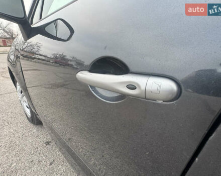 Сірий Рено Гранд Сценік, об'ємом двигуна 1.6 л та пробігом 219 тис. км за 9000 $, фото 57 на Automoto.ua