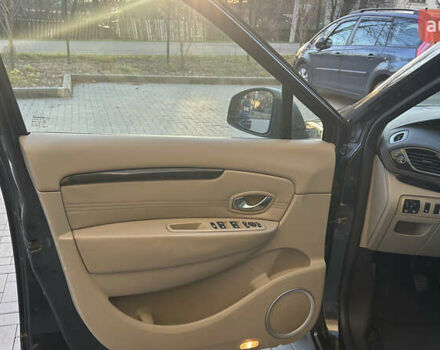 Сірий Рено Гранд Сценік, об'ємом двигуна 1.5 л та пробігом 262 тис. км за 6999 $, фото 14 на Automoto.ua