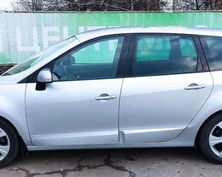 Серый Рено Гранд Сценик, объемом двигателя 1.6 л и пробегом 310 тыс. км за 7300 $, фото 5 на Automoto.ua