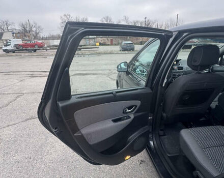 Сірий Рено Гранд Сценік, об'ємом двигуна 1.6 л та пробігом 219 тис. км за 9000 $, фото 45 на Automoto.ua