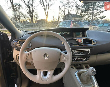 Сірий Рено Гранд Сценік, об'ємом двигуна 1.5 л та пробігом 262 тис. км за 6999 $, фото 30 на Automoto.ua