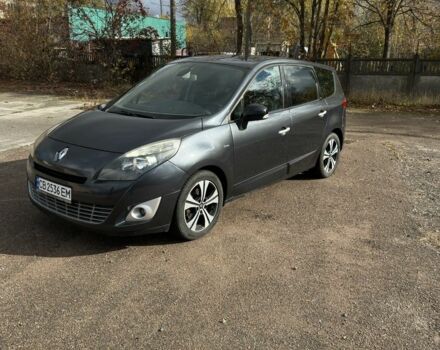 Рено Гранд Сценик 2011 в Чернигове на Automoto.ua Серый Рено Гранд Сценик, объемом двигателя 1.5 л и пробегом 309 тыс. км за 7600 $, фото 1 на Automoto.ua