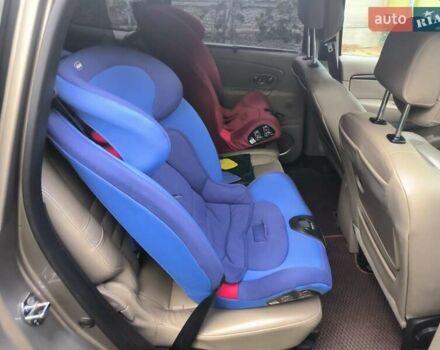 Серый Рено Гранд Сценик, объемом двигателя 1.6 л и пробегом 240 тыс. км за 7500 $, фото 8 на Automoto.ua