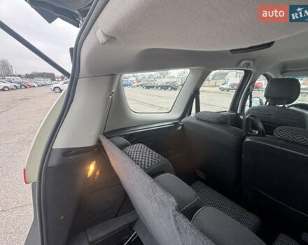 Сірий Рено Гранд Сценік, об'ємом двигуна 1.6 л та пробігом 219 тис. км за 9000 $, фото 53 на Automoto.ua