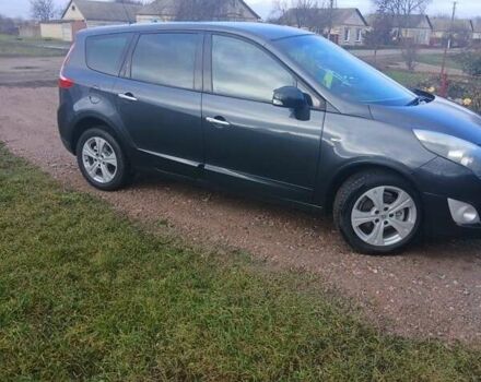 Сірий Рено Гранд Сценік, об'ємом двигуна 1.46 л та пробігом 245 тис. км за 7800 $, фото 2 на Automoto.ua