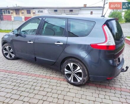 Серый Рено Гранд Сценик, объемом двигателя 1.6 л и пробегом 298 тыс. км за 7200 $, фото 1 на Automoto.ua