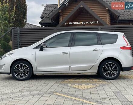 Серый Рено Гранд Сценик, объемом двигателя 2 л и пробегом 249 тыс. км за 8450 $, фото 13 на Automoto.ua