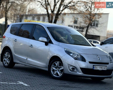 Серый Рено Гранд Сценик, объемом двигателя 1.6 л и пробегом 305 тыс. км за 6900 $, фото 6 на Automoto.ua