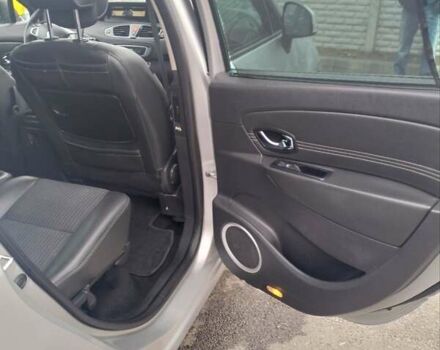 Рено Гранд Сценик 2011 в Чернигове на Automoto.ua Серый Рено Гранд Сценик, объемом двигателя 1.5 л и пробегом 220 тыс. км за 8500 $, фото 32 на Automoto.ua