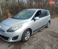 Серый Рено Гранд Сценик, объемом двигателя 1.46 л и пробегом 275 тыс. км за 6800 $, фото 1 на Automoto.ua