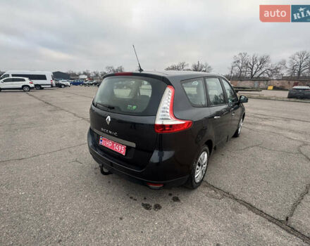 Сірий Рено Гранд Сценік, об'ємом двигуна 1.6 л та пробігом 219 тис. км за 9000 $, фото 7 на Automoto.ua