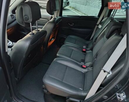 Серый Рено Гранд Сценик, объемом двигателя 1.46 л и пробегом 318 тыс. км за 7800 $, фото 13 на Automoto.ua