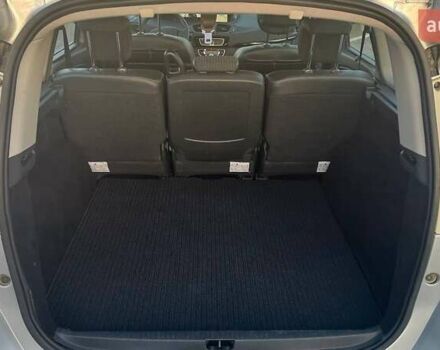 Сірий Рено Гранд Сценік, об'ємом двигуна 1.46 л та пробігом 265 тис. км за 6500 $, фото 9 на Automoto.ua