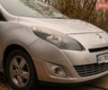Серый Рено Гранд Сценик, объемом двигателя 1.6 л и пробегом 335 тыс. км за 7400 $, фото 66 на Automoto.ua