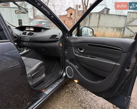 Серый Рено Гранд Сценик, объемом двигателя 1.6 л и пробегом 265 тыс. км за 7950 $, фото 47 на Automoto.ua