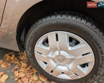 Серый Рено Гранд Сценик, объемом двигателя 1.5 л и пробегом 261 тыс. км за 5999 $, фото 14 на Automoto.ua