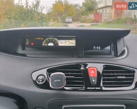 Рено Гранд Сценик 2011 в Чернигове на Automoto.ua Серый Рено Гранд Сценик, объемом двигателя 1.5 л и пробегом 220 тыс. км за 8500 $, фото 15 на Automoto.ua