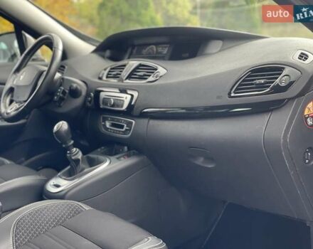 Серый Рено Гранд Сценик, объемом двигателя 2 л и пробегом 249 тыс. км за 8450 $, фото 29 на Automoto.ua