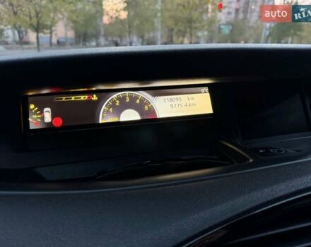 Серый Рено Гранд Сценик, объемом двигателя 1.46 л и пробегом 318 тыс. км за 7800 $, фото 27 на Automoto.ua