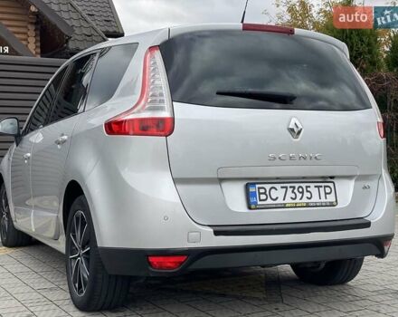 Серый Рено Гранд Сценик, объемом двигателя 2 л и пробегом 249 тыс. км за 8450 $, фото 22 на Automoto.ua