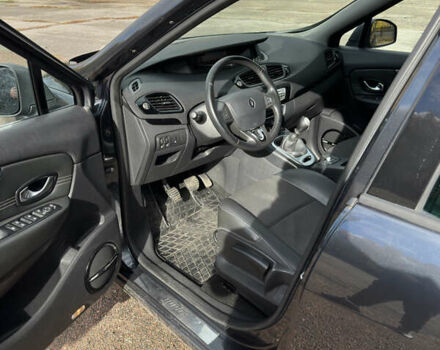 Рено Гранд Сценик 2011 в Чернигове на Automoto.ua Серый Рено Гранд Сценик, объемом двигателя 1.46 л и пробегом 300 тыс. км за 7600 $, фото 6 на Automoto.ua