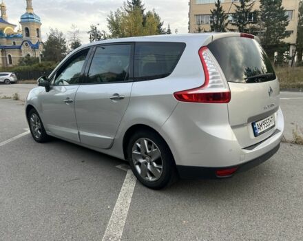 Серый Рено Гранд Сценик, объемом двигателя 1.5 л и пробегом 220 тыс. км за 7600 $, фото 4 на Automoto.ua