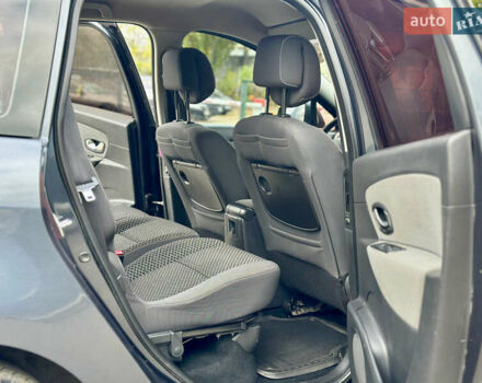 Рено Гранд Сценик 2011 в Киеве на Automoto.ua Серый Рено Гранд Сценик, объемом двигателя 1.46 л и пробегом 277 тыс. км за 8300 $, фото 18 на Automoto.ua