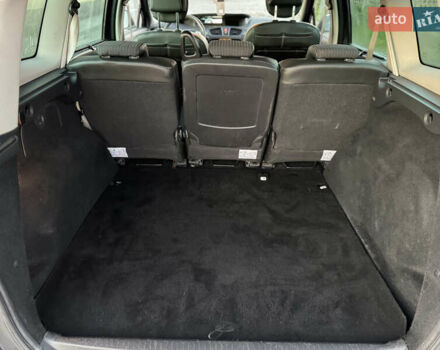 Серый Рено Гранд Сценик, объемом двигателя 1.6 л и пробегом 265 тыс. км за 7999 $, фото 19 на Automoto.ua