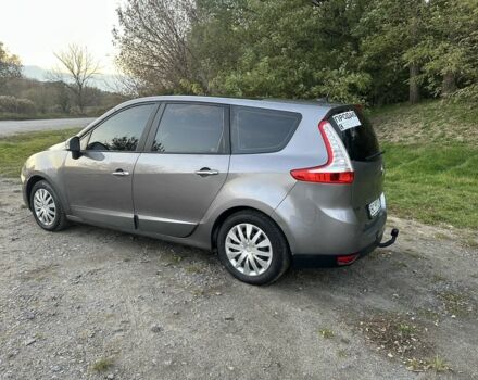 Серый Рено Гранд Сценик, объемом двигателя 1.5 л и пробегом 282 тыс. км за 6700 $, фото 6 на Automoto.ua