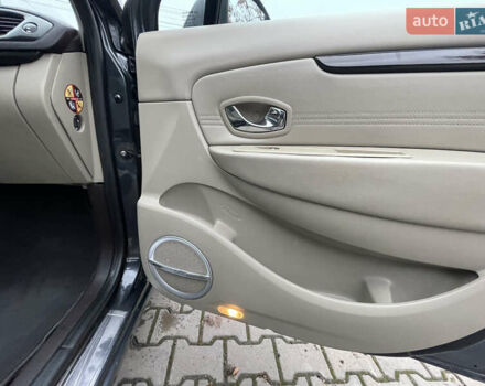 Серый Рено Гранд Сценик, объемом двигателя 1.6 л и пробегом 215 тыс. км за 6850 $, фото 37 на Automoto.ua