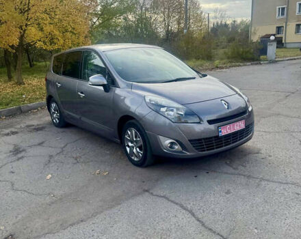 Сірий Рено Гранд Сценік, об'ємом двигуна 1.5 л та пробігом 190 тис. км за 8300 $, фото 1 на Automoto.ua