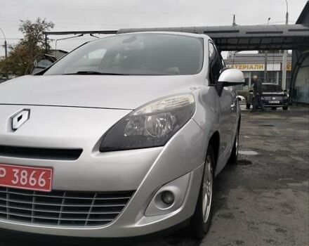 Рено Гранд Сценик 2011 в Чернигове на Automoto.ua Серый Рено Гранд Сценик, объемом двигателя 1.5 л и пробегом 220 тыс. км за 8500 $, фото 3 на Automoto.ua