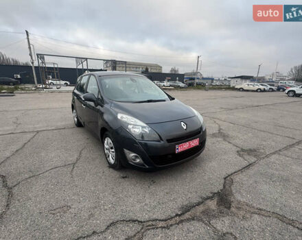 Сірий Рено Гранд Сценік, об'ємом двигуна 1.6 л та пробігом 219 тис. км за 9000 $, фото 14 на Automoto.ua