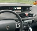 Серый Рено Гранд Сценик, объемом двигателя 1.5 л и пробегом 250 тыс. км за 8000 $, фото 3 на Automoto.ua