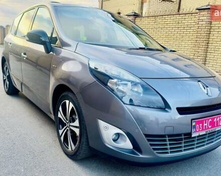 Серый Рено Гранд Сценик, объемом двигателя 1.6 л и пробегом 267 тыс. км за 8150 $, фото 12 на Automoto.ua