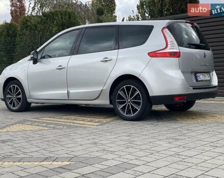 Серый Рено Гранд Сценик, объемом двигателя 2 л и пробегом 249 тыс. км за 8450 $, фото 16 на Automoto.ua