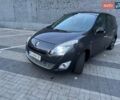 Серый Рено Гранд Сценик, объемом двигателя 1.46 л и пробегом 318 тыс. км за 7800 $, фото 9 на Automoto.ua