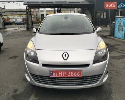 Рено Гранд Сценик 2011 в Чернигове на Automoto.ua Серый Рено Гранд Сценик, объемом двигателя 1.5 л и пробегом 220 тыс. км за 8500 $, фото 1 на Automoto.ua
