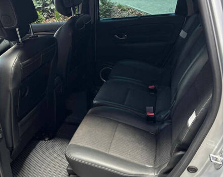 Серый Рено Гранд Сценик, объемом двигателя 1.6 л и пробегом 160 тыс. км за 7800 $, фото 9 на Automoto.ua