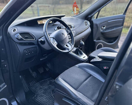 Серый Рено Гранд Сценик, объемом двигателя 1.5 л и пробегом 305 тыс. км за 7200 $, фото 12 на Automoto.ua