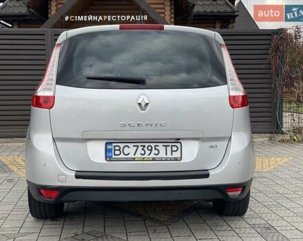 Серый Рено Гранд Сценик, объемом двигателя 2 л и пробегом 249 тыс. км за 8450 $, фото 20 на Automoto.ua