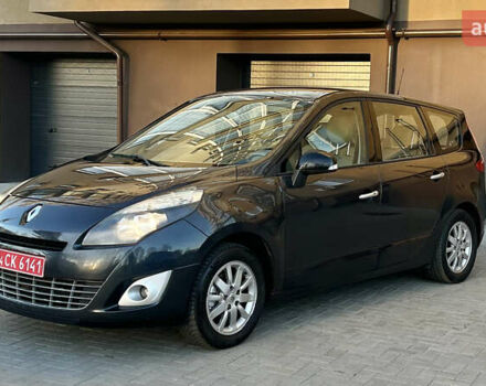 Сірий Рено Гранд Сценік, об'ємом двигуна 1.5 л та пробігом 262 тис. км за 6999 $, фото 1 на Automoto.ua