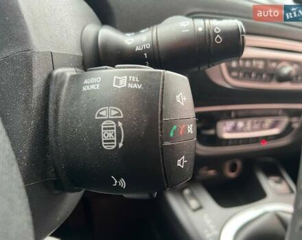 Серый Рено Гранд Сценик, объемом двигателя 1.46 л и пробегом 278 тыс. км за 8490 $, фото 22 на Automoto.ua