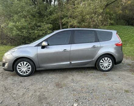 Серый Рено Гранд Сценик, объемом двигателя 1.5 л и пробегом 282 тыс. км за 6700 $, фото 5 на Automoto.ua